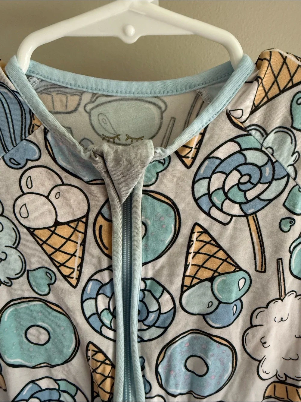 little sleppies 3-6 months zippy blue sweet treats
